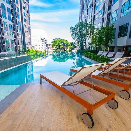 Central Pattaya Residence-The Base Condo Extérieur photo