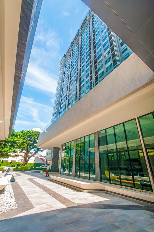 Central Pattaya Residence-The Base Condo Extérieur photo