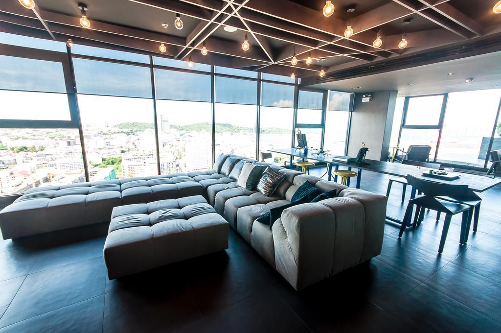 Central Pattaya Residence-The Base Condo Extérieur photo